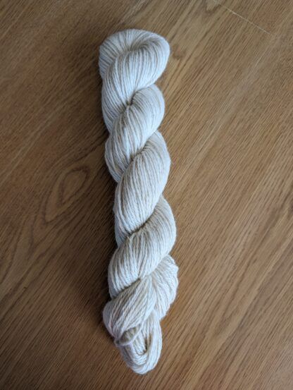 Alpaca Merino Wool blended yarn in Cherry White